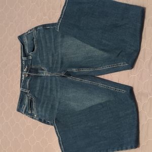 Maurices 6 Short Mid Rise Straight Leg Jeans